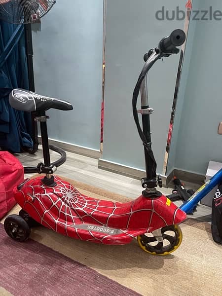 Spider-Man electric scooter 0