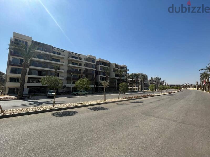 For Sale UNDER MARKET PRICE , Studio Fully finished with Prime Location at Palm hills - New Cairo 4