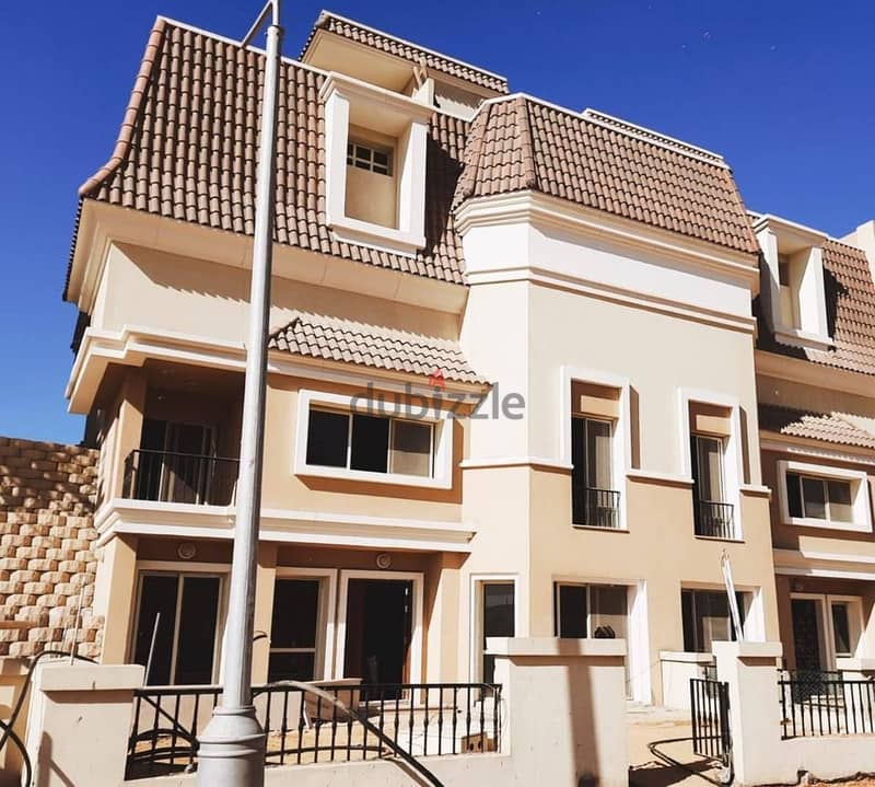 With a 5% down payment, a 212-meter villa in Sarai Compound, directly in front of Madinaty 5