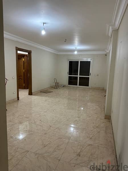 شقة ١٥٥ متر ثلاث غرف تشطيب سوبر لوكس شارع احمد كامل الهرم 3