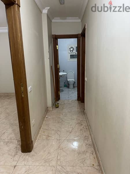 شقة ١٥٥ متر ثلاث غرف تشطيب سوبر لوكس شارع احمد كامل الهرم 9