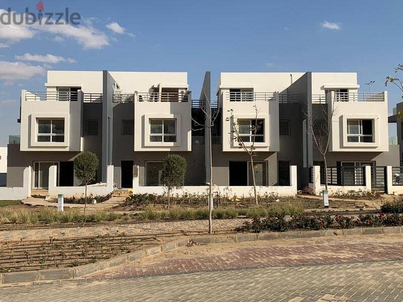 Twin house for sale in Hyde park New Cairo |Delivery now | 6