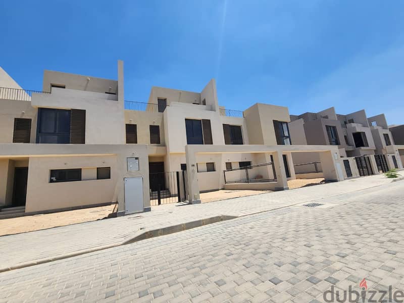 town house for sale in sodic east very under market price with prime location 8