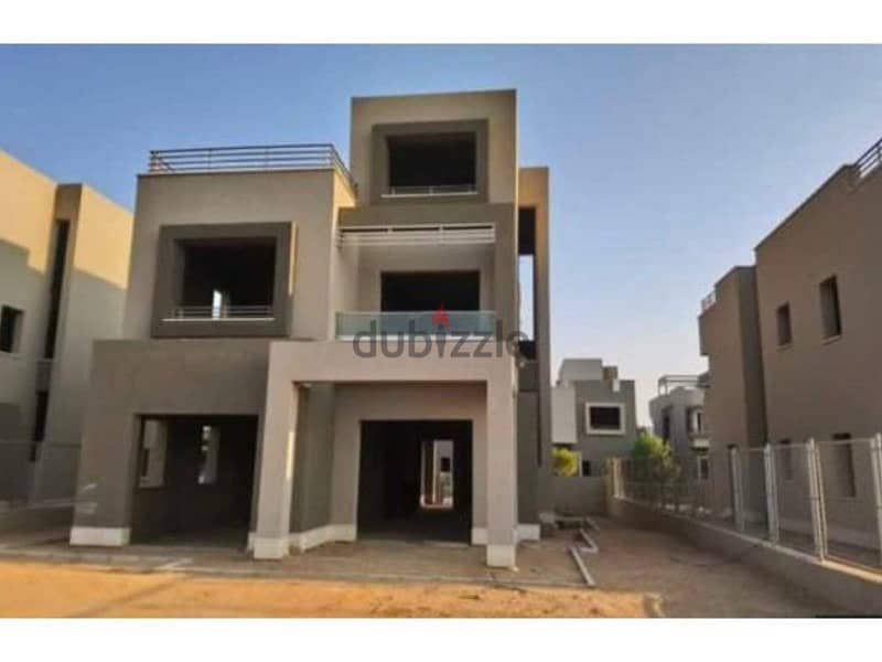 town house in palm hills new cairo compound ready to move 225 m prime location 8