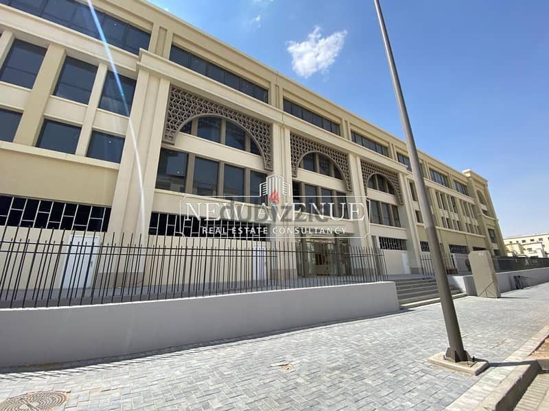 مكتب للإيجار 93 متر في ميفيدا تشطيب كامل 1