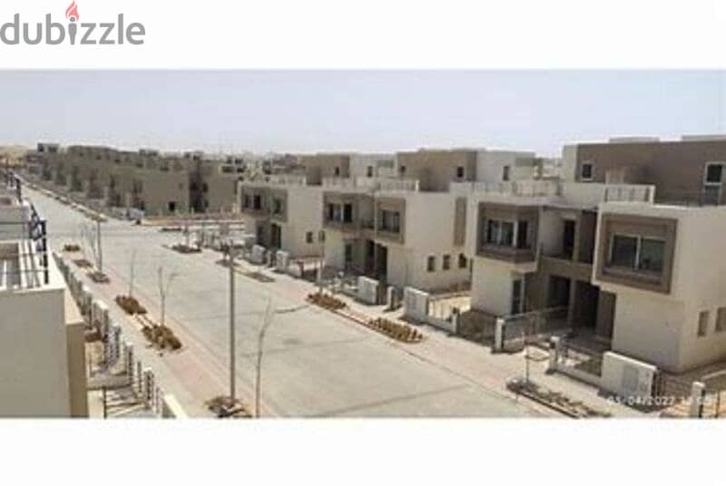 بالم هيلز القاهرة الجديدة  توين هاوس للبيع    الأرض: 315 م²  مساحة المباني: 300 م²   الروف: 85 متر مربع 7