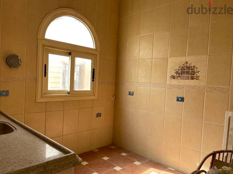 Apartment for rent in the Second District, near Fatima Sharbatly Mosque The video is open 7