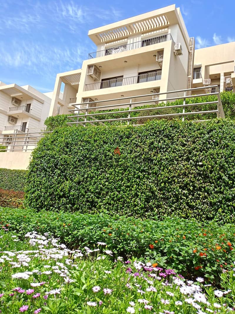 Apartment fully finished with garden for sale in Fifth Square El Marasem 6