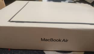 Apple MacBook Air 13.6-inch 512G (2022) جديد وارد دبي 0