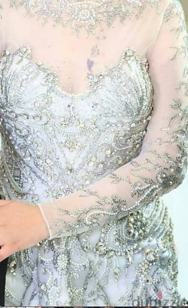 luxurious wedding dress by Hany El Behiery 3