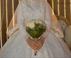 فستان زفاف ابيض راقي