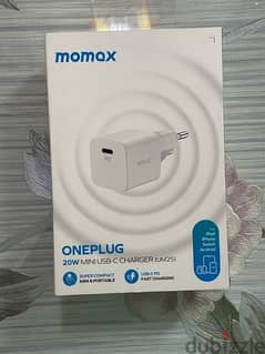 momax 20 watt charge plug