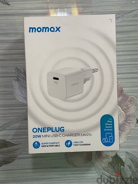 momax 20 watt charge plug 0