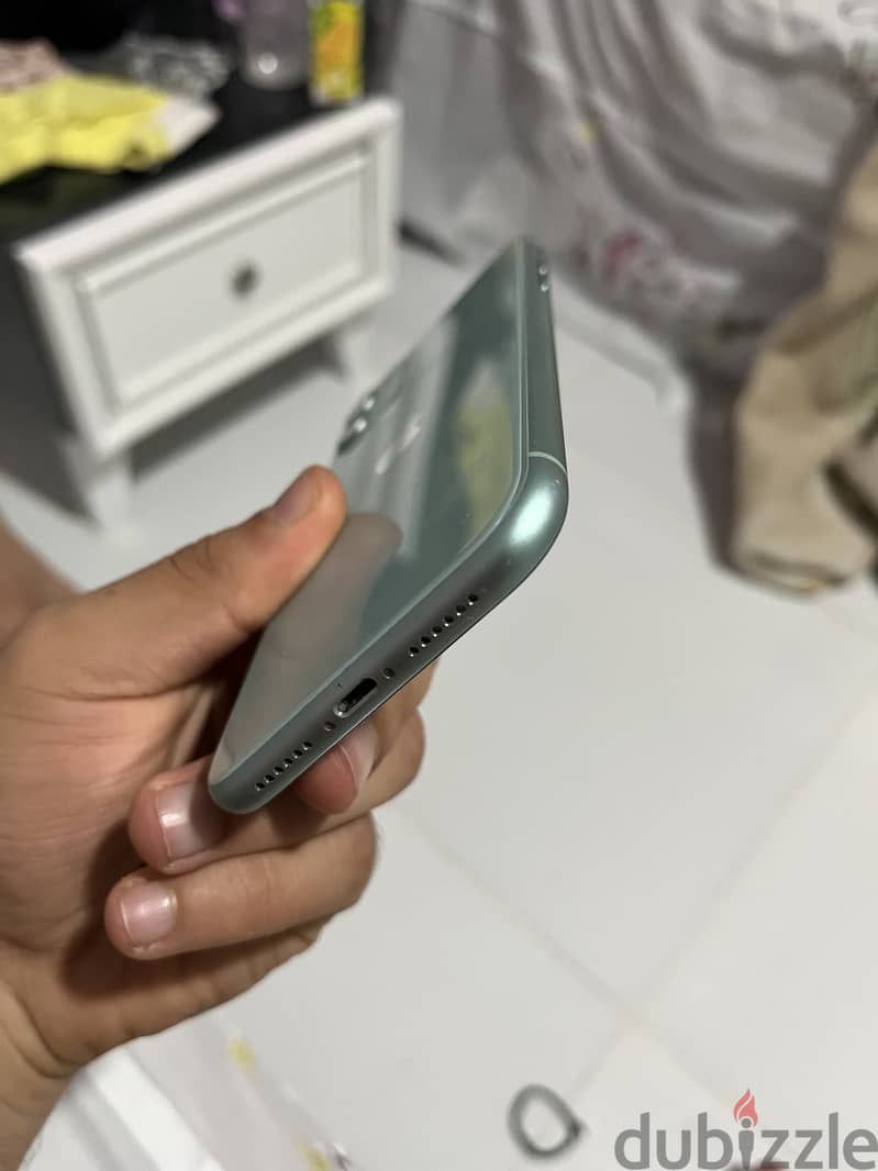 iPhone 11 zero like new 1