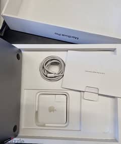 macbook pro m1 13-inch 0