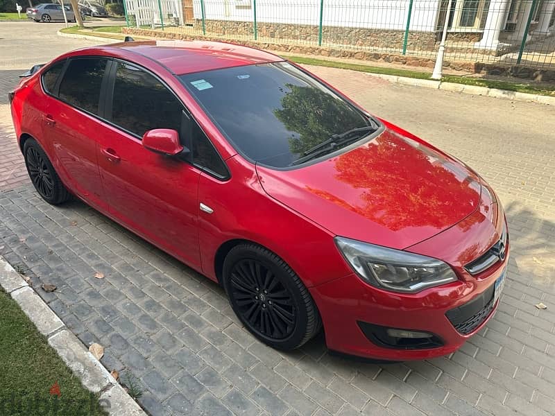 Opel Astra 2015 1