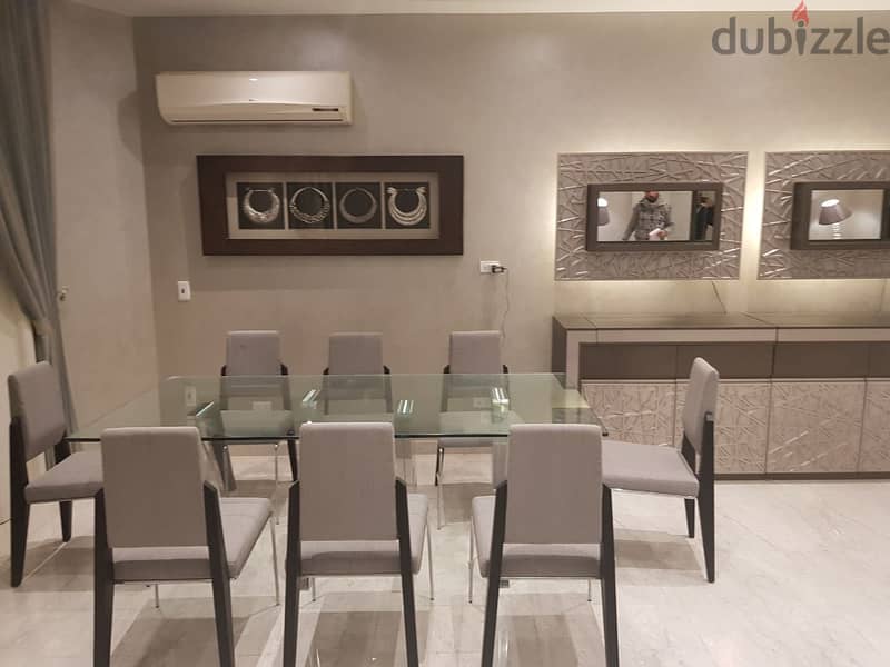 For sale, an apartment of 285 square meters + a private garden of 100 square meters in the Nakheel Compound, First Settlement, ultra-luxurious 2