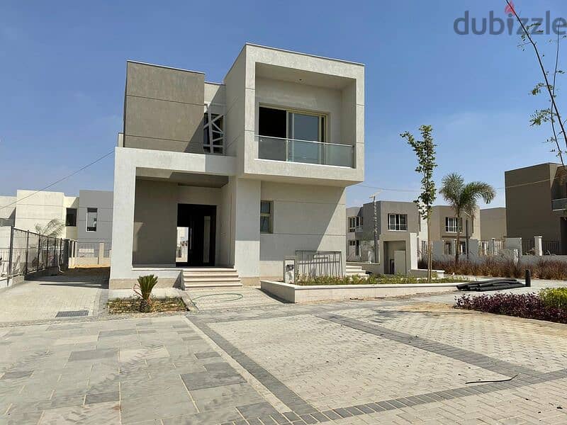 Ready to Move Townhouse with a Very Good Price in Badya by Palm Hills 9