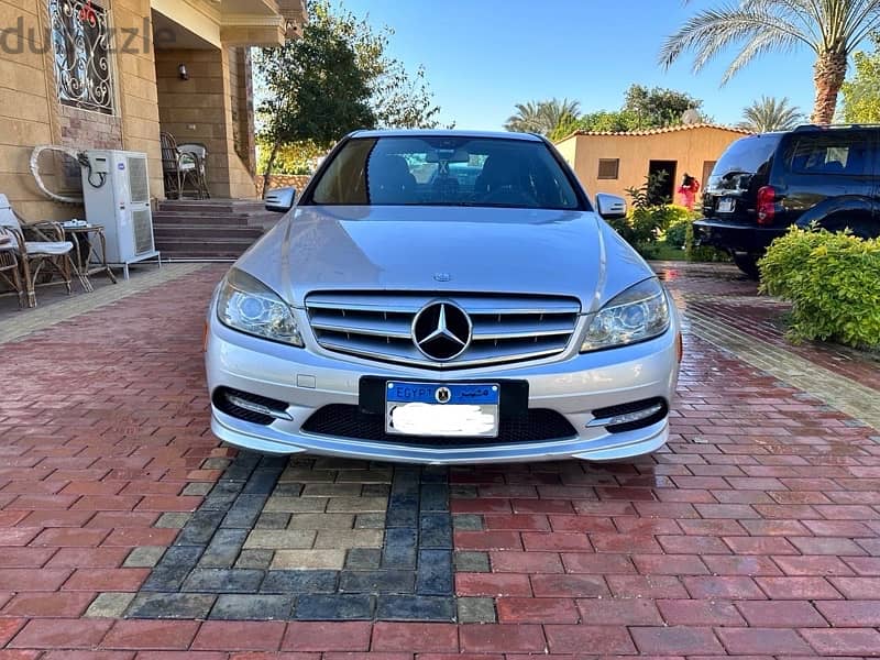 Mercedes-Benz C180 2011 0