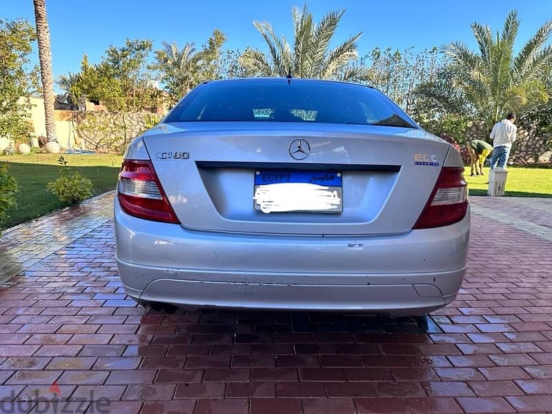 Mercedes-Benz C180 2011 4