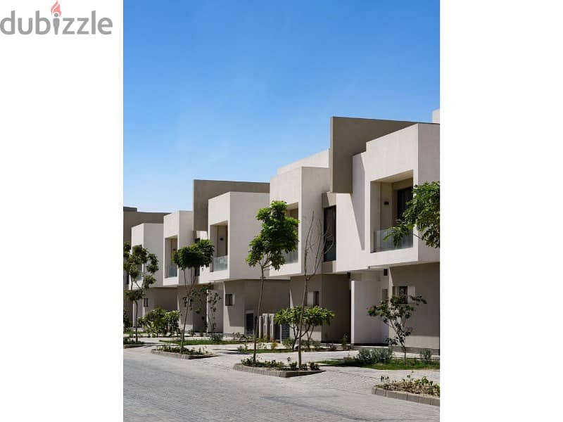 town house for sale 258m with less price in sarai compound 13