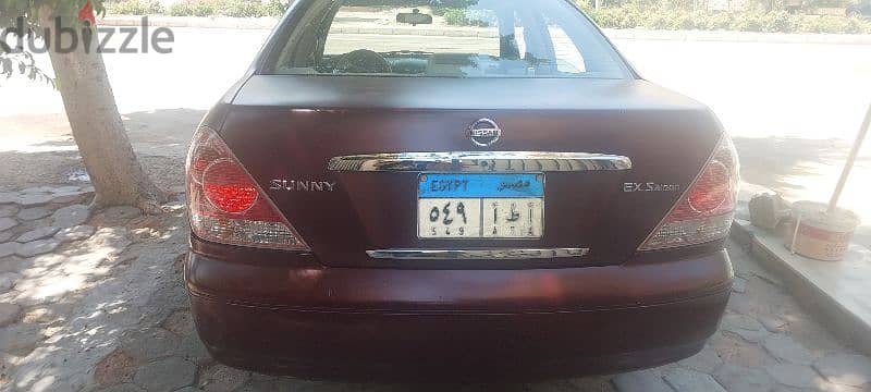 Nissan Sunny 2012 9