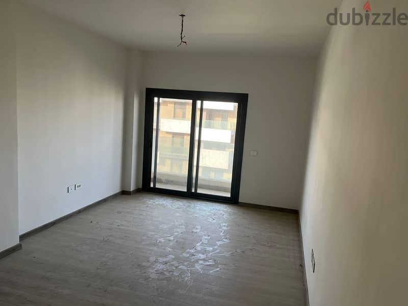 شقة مميزة للبيع متشطبة في كبموند البروج - al buruj 6