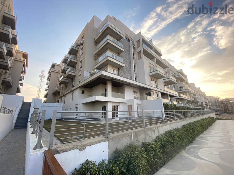 Instalments Apartment 180M   at mountain view i city new cairo (club park)Open view on lake and central park 0