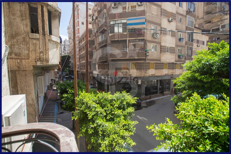 شقة للبيع 300م كفر عبده ( متفرع من شارع الإسماعيليه) 0