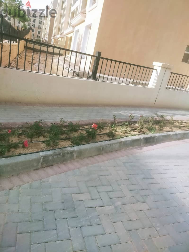 Apartment for sale in front of Madinaty Luqta, with a down payment of 900,000 and the rest in installments over 8 years, inside Sarai Compound 1