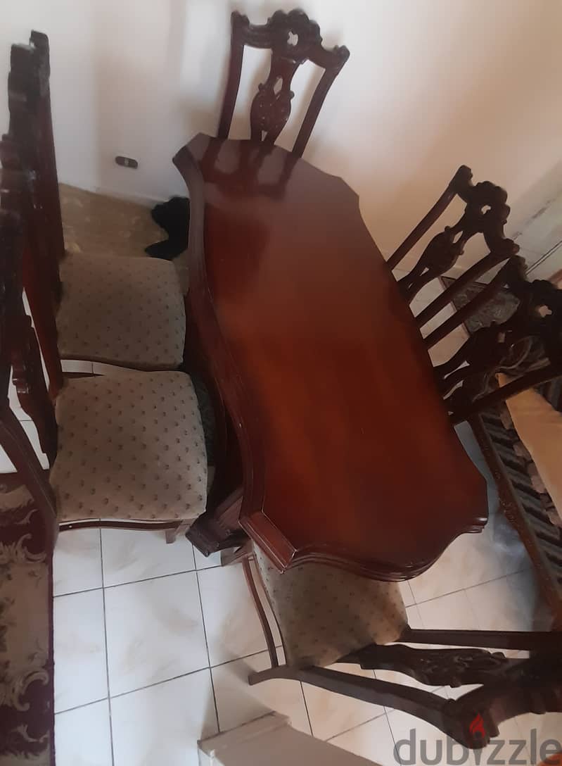 غرفةسفرةكاملة ترابيزة وكراسي خشب زان حالة ممتازة٦٠٠٠ 4