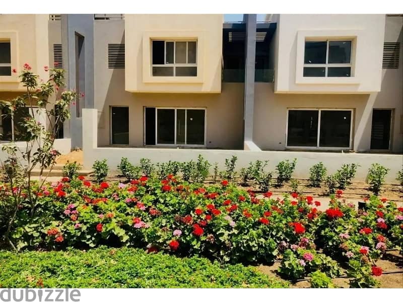 Townhouse Middle, immediate delivery, distinguished location in Hyde Park, New Cairo, at an attractive price 1