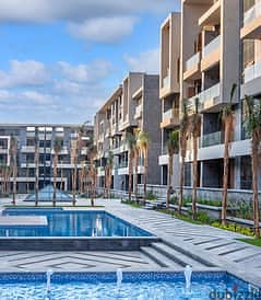Apartment 275m with garden 25m for sale immediate delivery ready to move NOW in La Vista El Patio Casa Compound , Shorouk City, 3,420,000 down payment 5