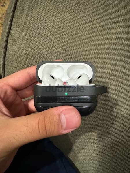 Apple AirPods Pro 2 (Type-C) like new 9