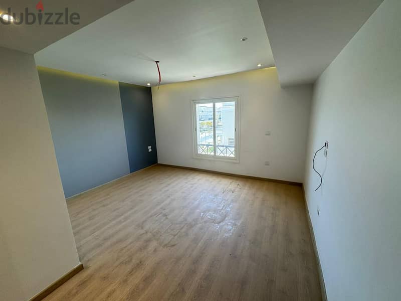 Penthouse for Rent in Mountain View Chillout Park - October    Under market price  Very Prime Location 1