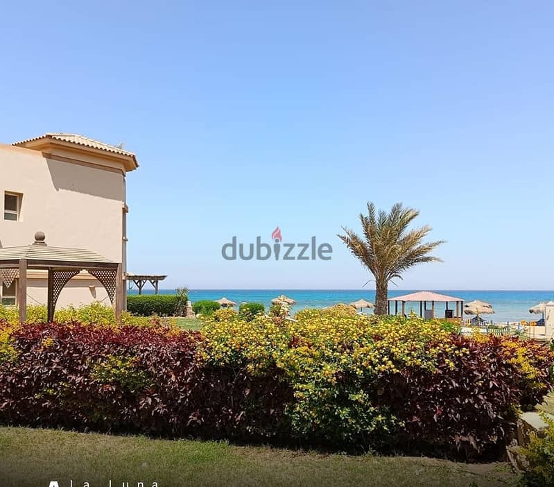 I own a chalet with immediate receipt, immediate finishing, for housing directly in front of the sea in Ain Sokhna, the lowest monthly installments an 5