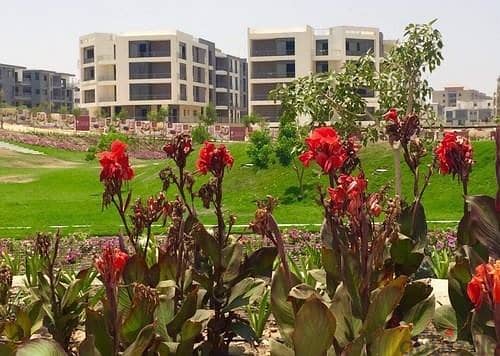 Apartment for sale in the Fifth Settlement, Taj City Compound, directly on the Suez Road, minutes from Heliopolis and Nasr City, in installments and t 7