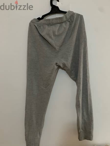 puma grey sweatpants meduim sized 1
