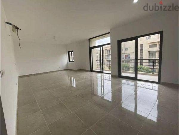 Apartment for sale, finished, with air conditioners, directly from the owner, in Fifth Square Al Marasem 2