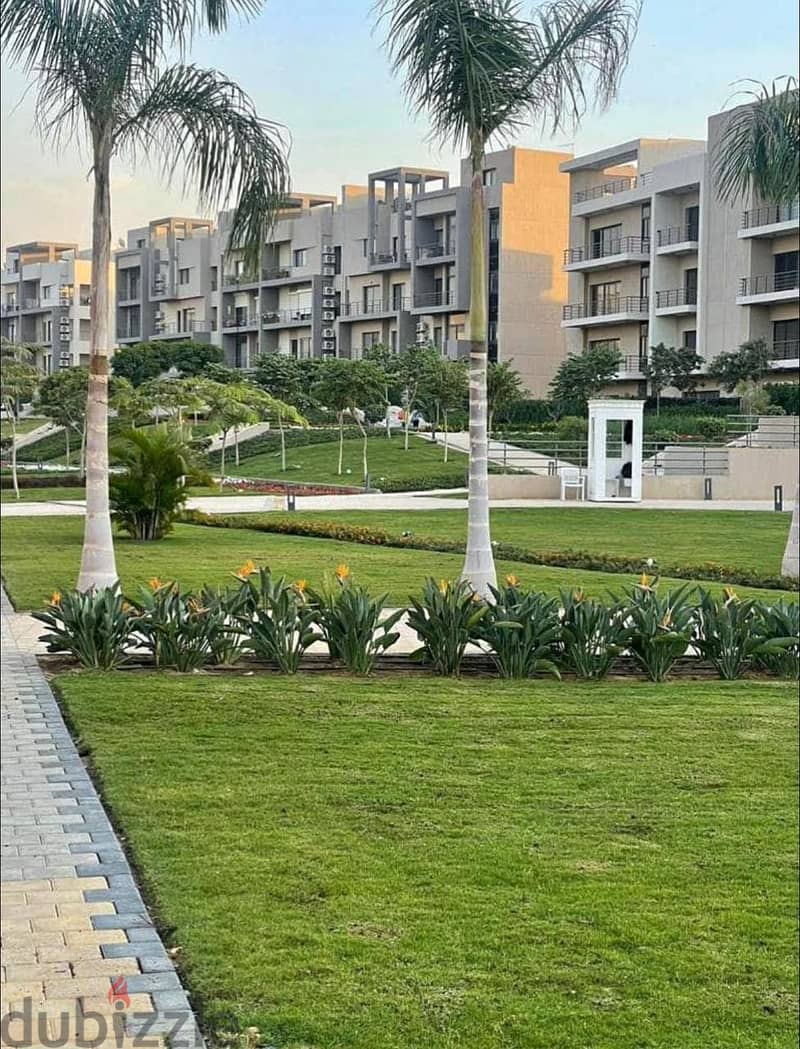 Apartment for sale, finished, with air conditioners, directly from the owner, in Fifth Square Al Marasem 5