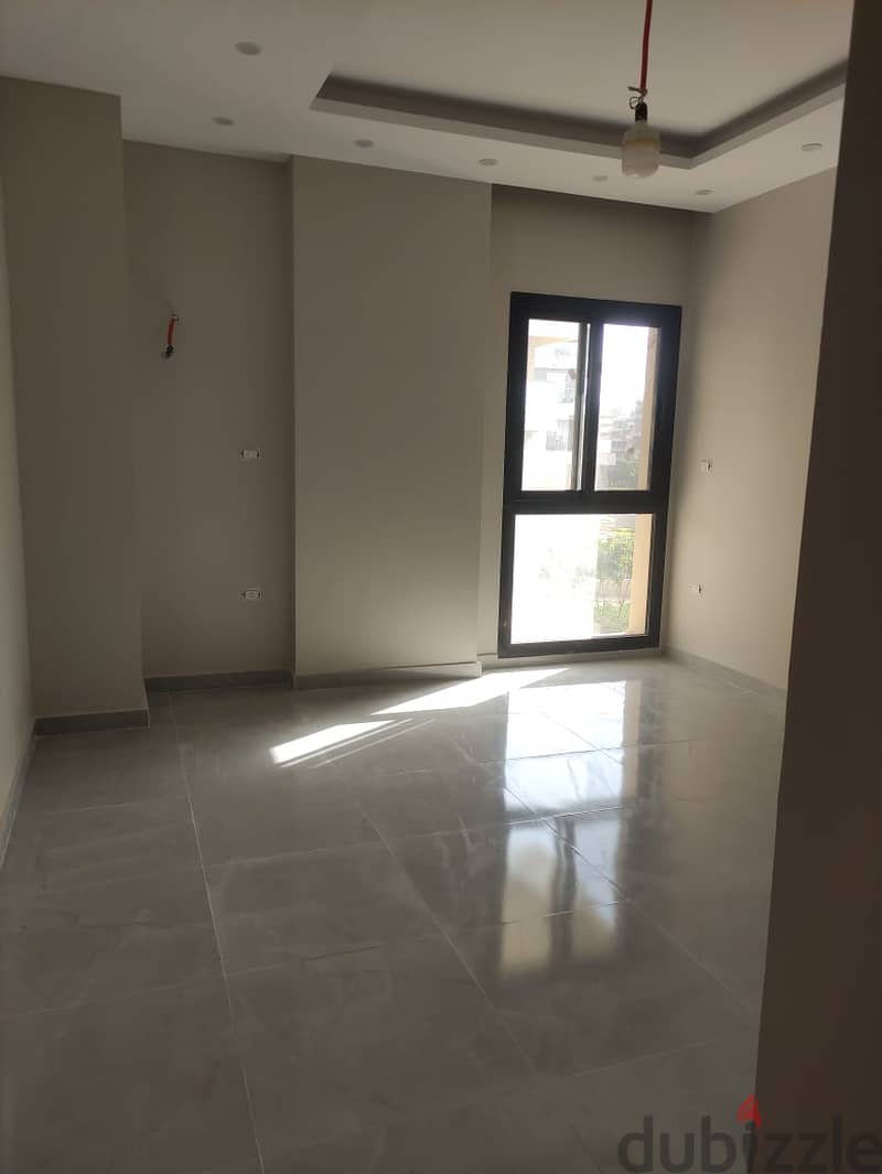 Apartment 3 rooms with Kitchen for rent Sky Condos Sodic New Cairo 1