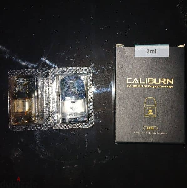 caliburn G2 + original silicone case + 2 tanks 2