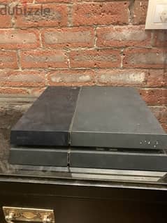 ps4 500GB  lightly used