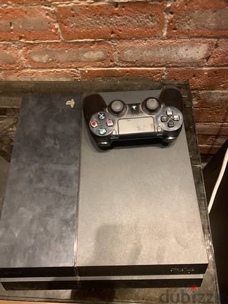 ps4 500GB  lightly used 3