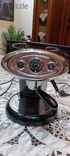 illy Coffee Machine 1