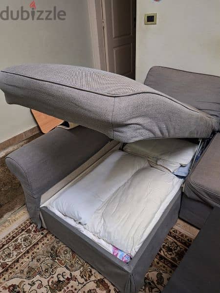 كنبة سرير حالة جيدة جدا من أيكيا sofa bed 2