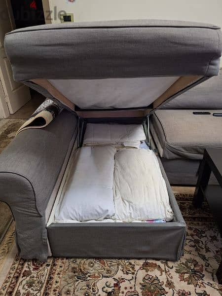 كنبة سرير حالة جيدة جدا من أيكيا sofa bed 3