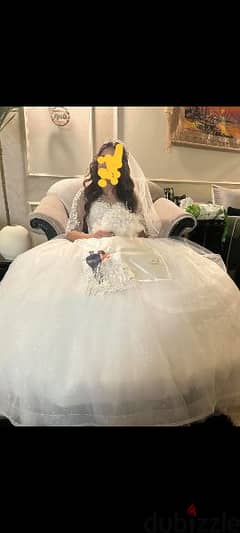 فستان زفاف من عباس العقاد