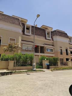 S Villa for sale (with a 42% cash discount) in Amazing Location, New Cairo, in the Sarai Compound, with installments over 8 years