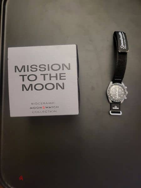 Moonswatch Mission to the Moon 0
